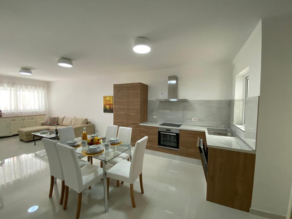 Sunshine Apartments Mellieha - Modern Three Bedroom Ground Floor Apartment With Yard 외부 사진